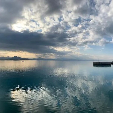 Theta Solutions Coastal Διαμέρισμα