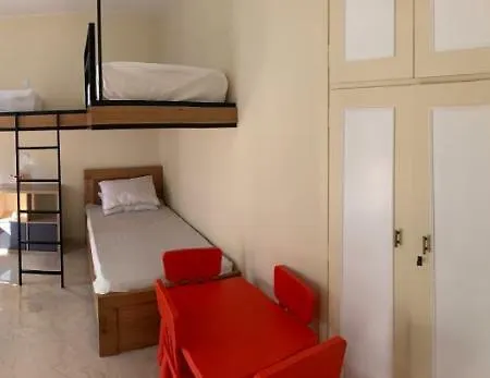 Theta Solutions Coastal Appartement